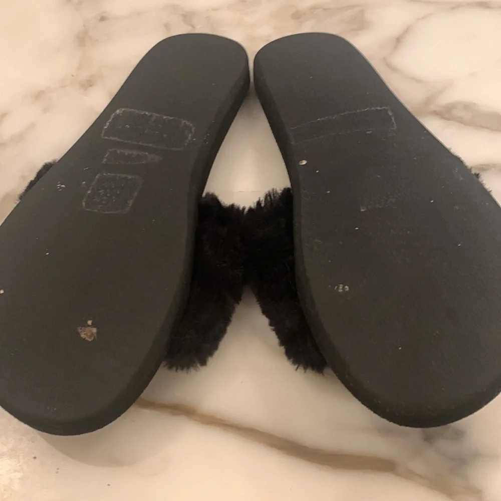Michael Kors black faux fur Slides - Picture 5 of 6